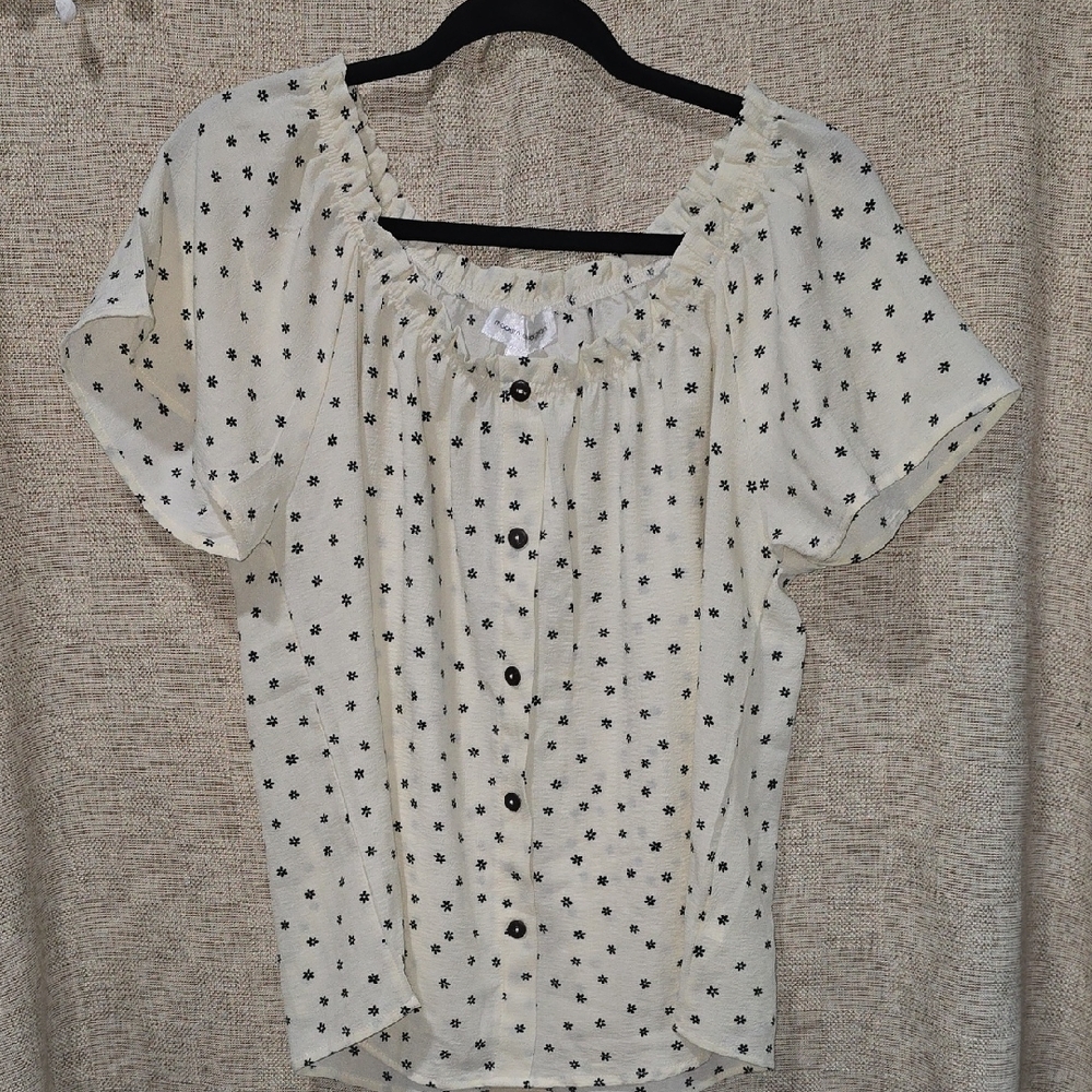 Elegant Cream Blouse with Black Star Design